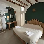 Nyaraló Star *